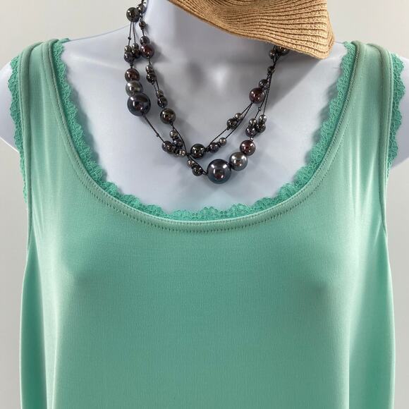 C.l.o.t.h.e.s. Cami Green - Picture 2 of 8